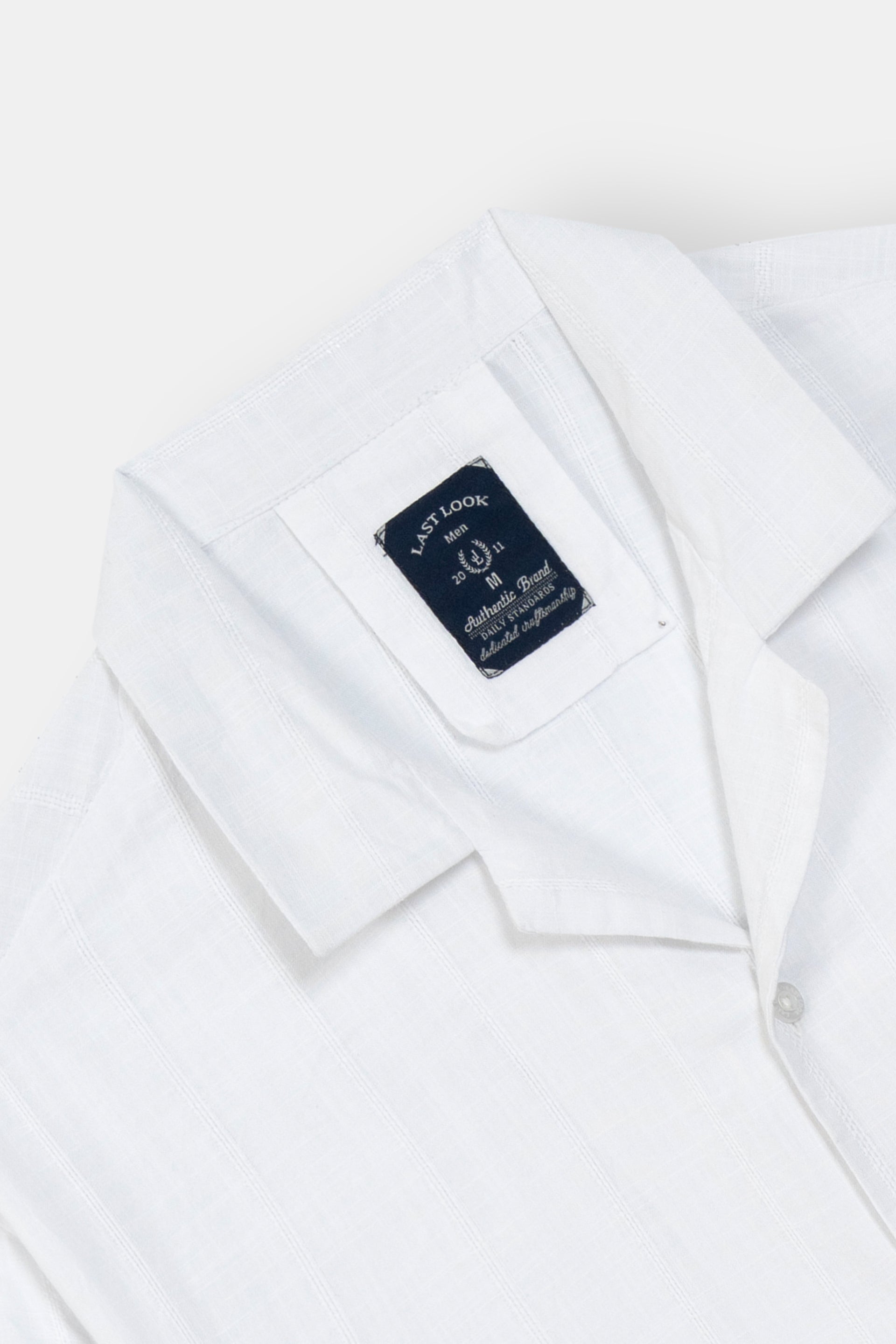 White Textured Coat Collar Shirt